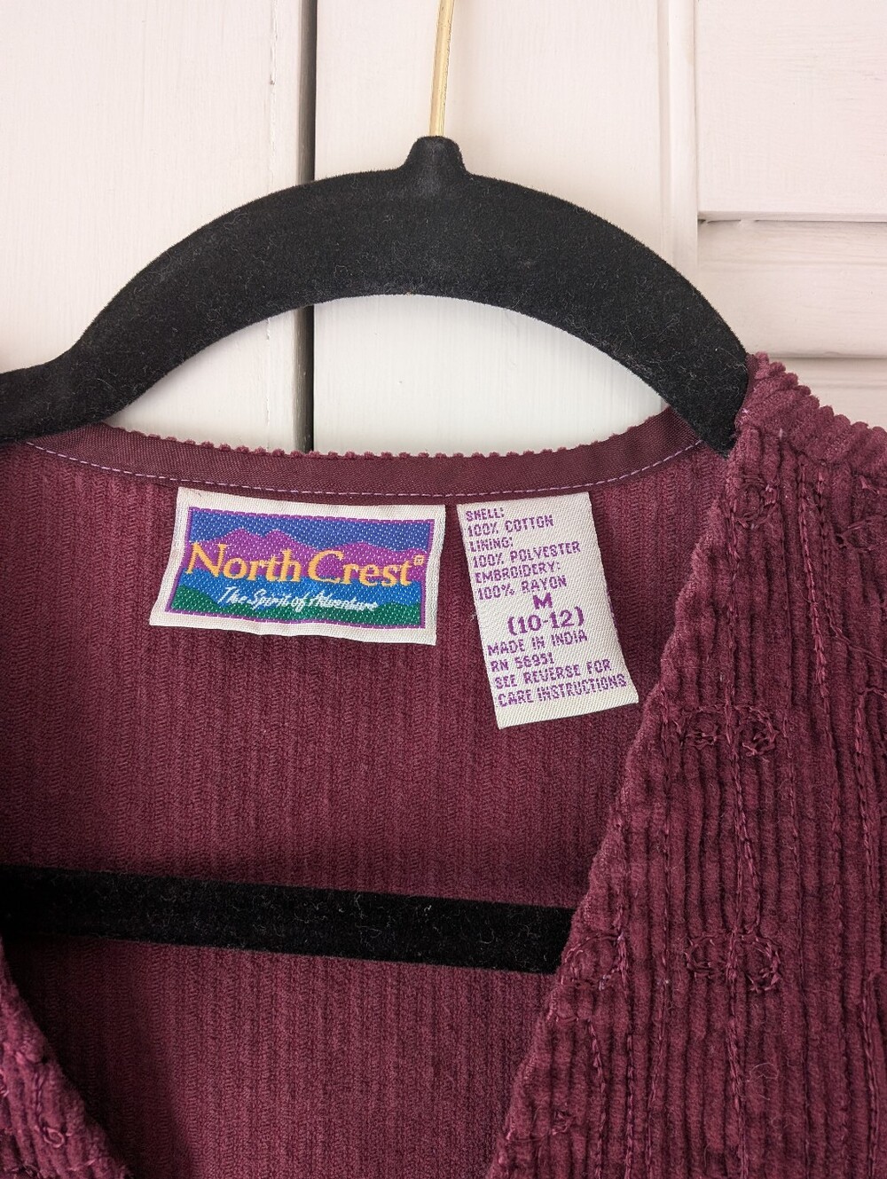 VINTAGE North Crest Vest - Picture 2 of 3